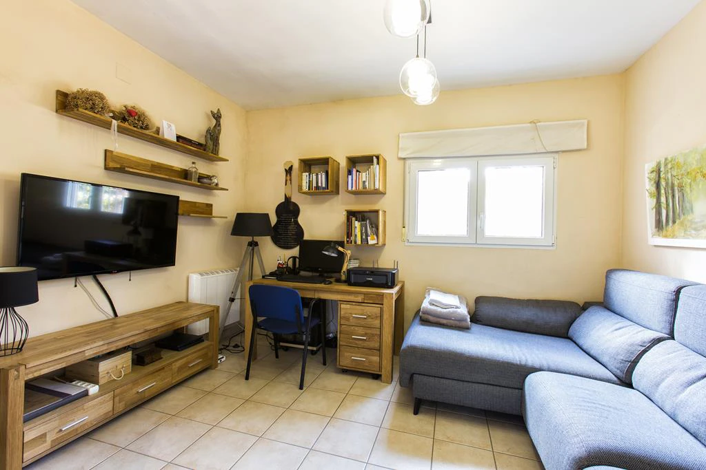 Villa with 2950 m² plot just 700 m from Marineta Cassiana, Dénia