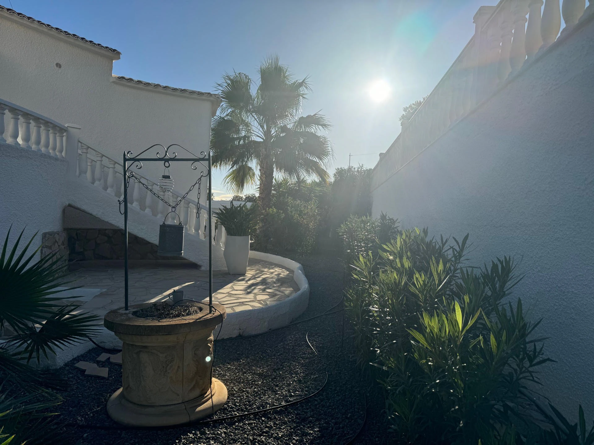 Villa Mediterránea en Maryvilla Calpe con Vistas al Mar, Piscina, Jacuzzi y Apartamento Independiente
