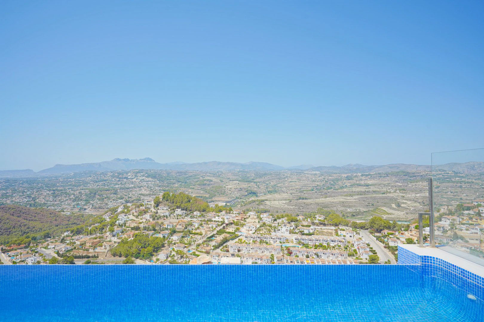 Cumbre del Sol moderne villa met uitzicht op zee