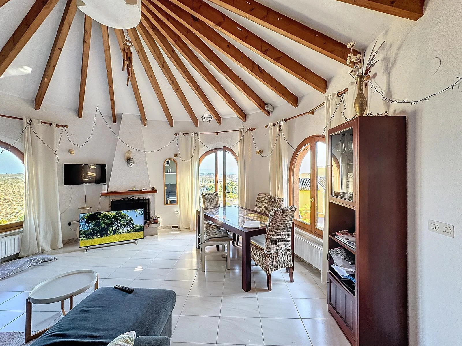 Cumbre del Sol villa with private pool and sea views