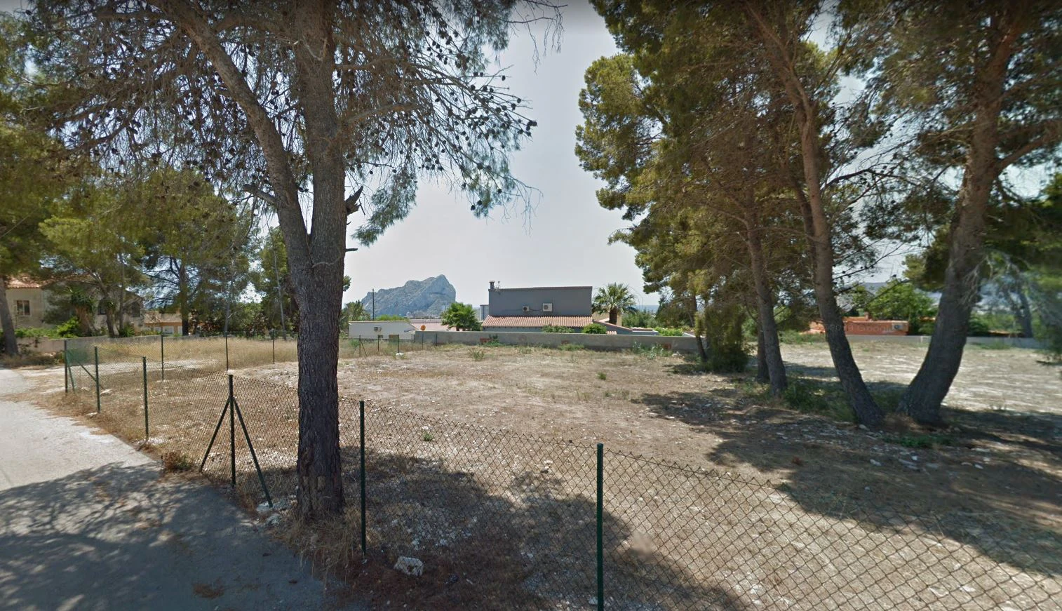 Plot for sale in Calpe