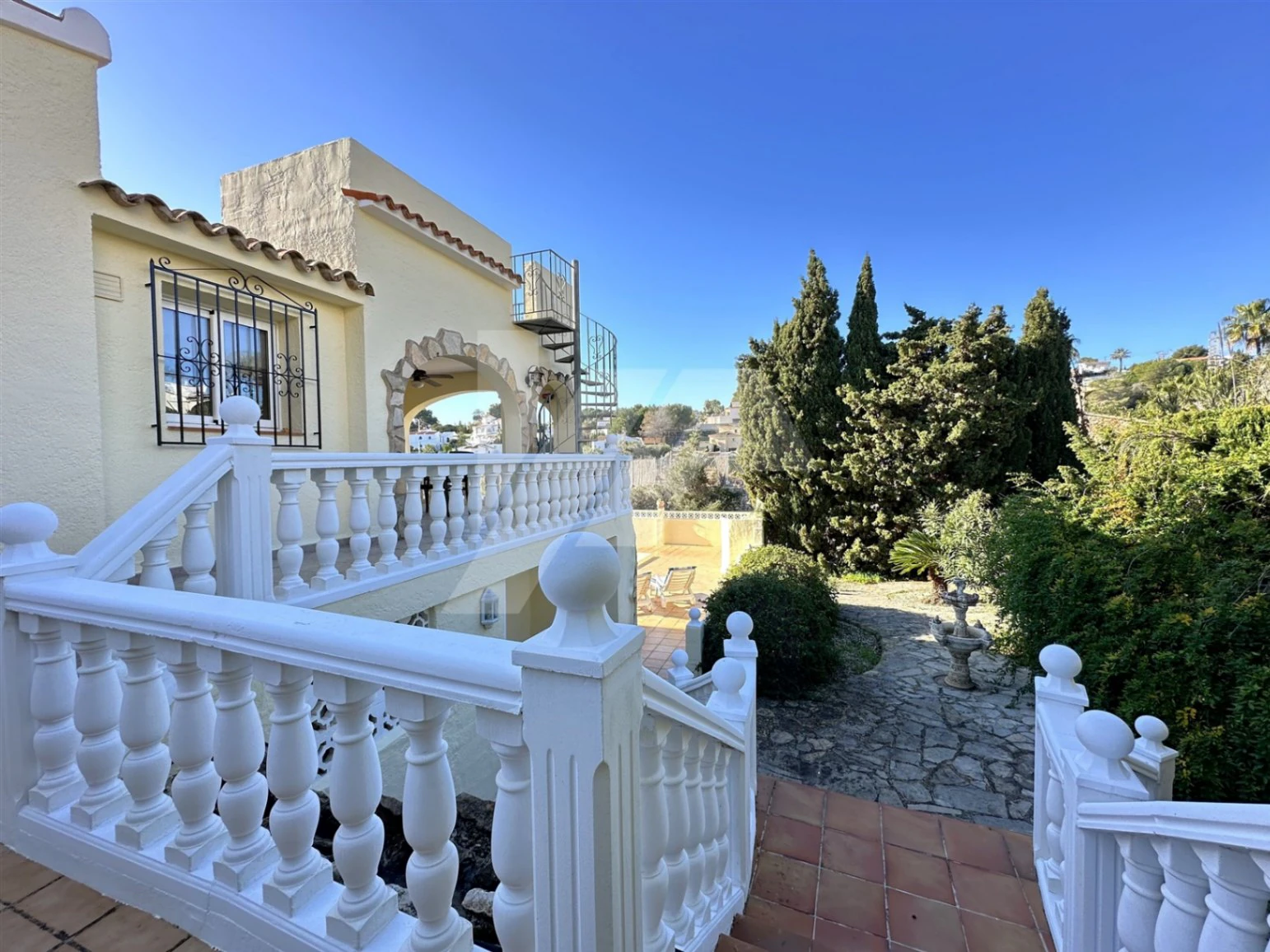 Villa for sale in Benissa, walking distance to Baladrar beach.