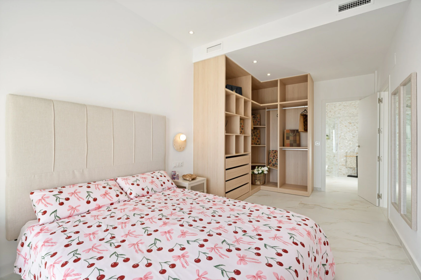 Villa in Polop with Sea and Mountain Views