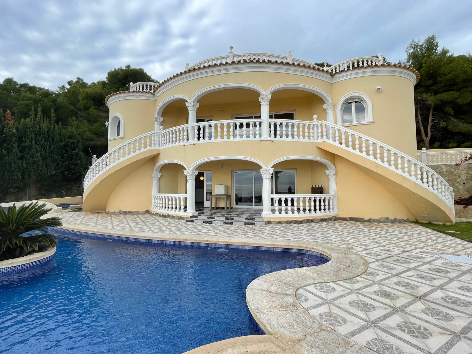 Luxury villa with seaview for sale in Calpe