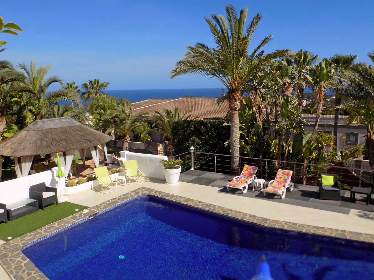 Villa te koop in Moraira met uitzicht op zee