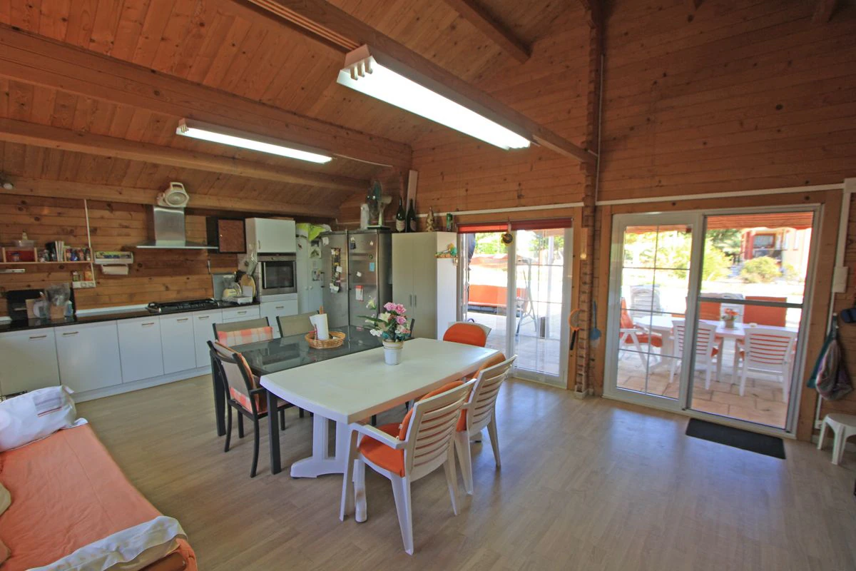 Finca-Villa of 11.310 m2 at 400 m from the beach