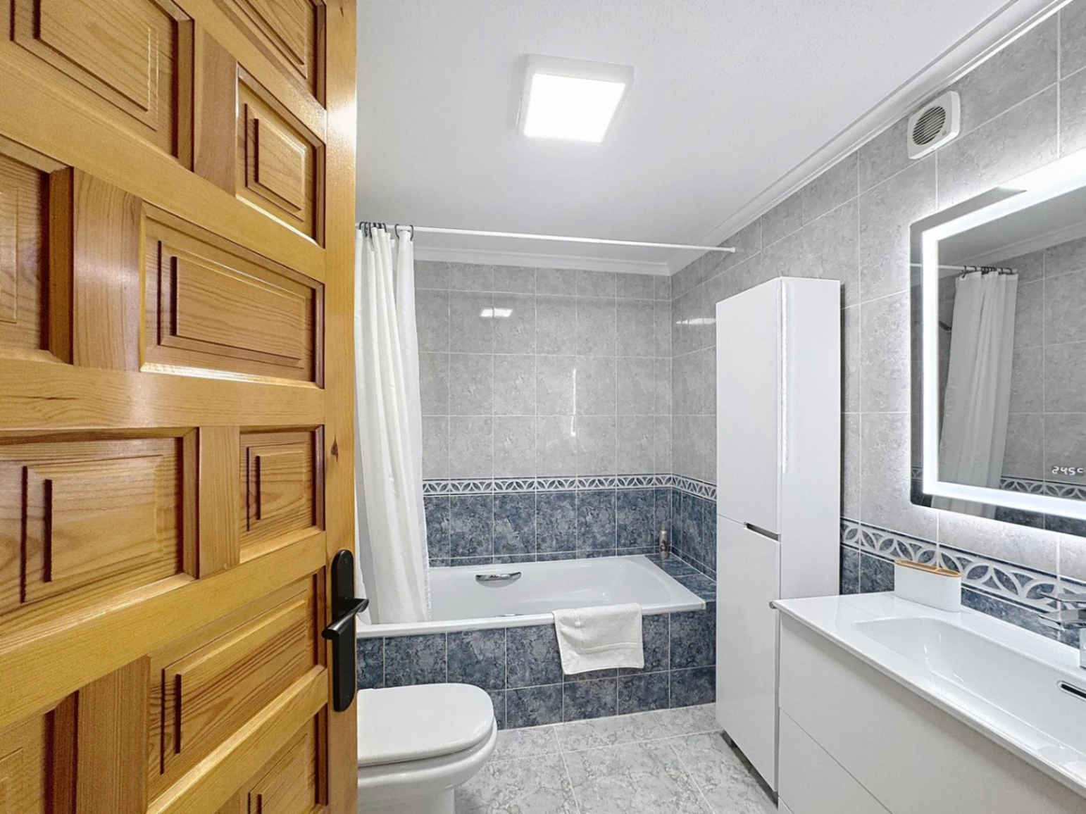 Cumbre del Sol duplex apartment with sea views