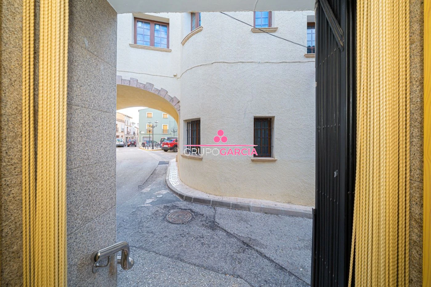 Commercial premises for sale in Alcalali
