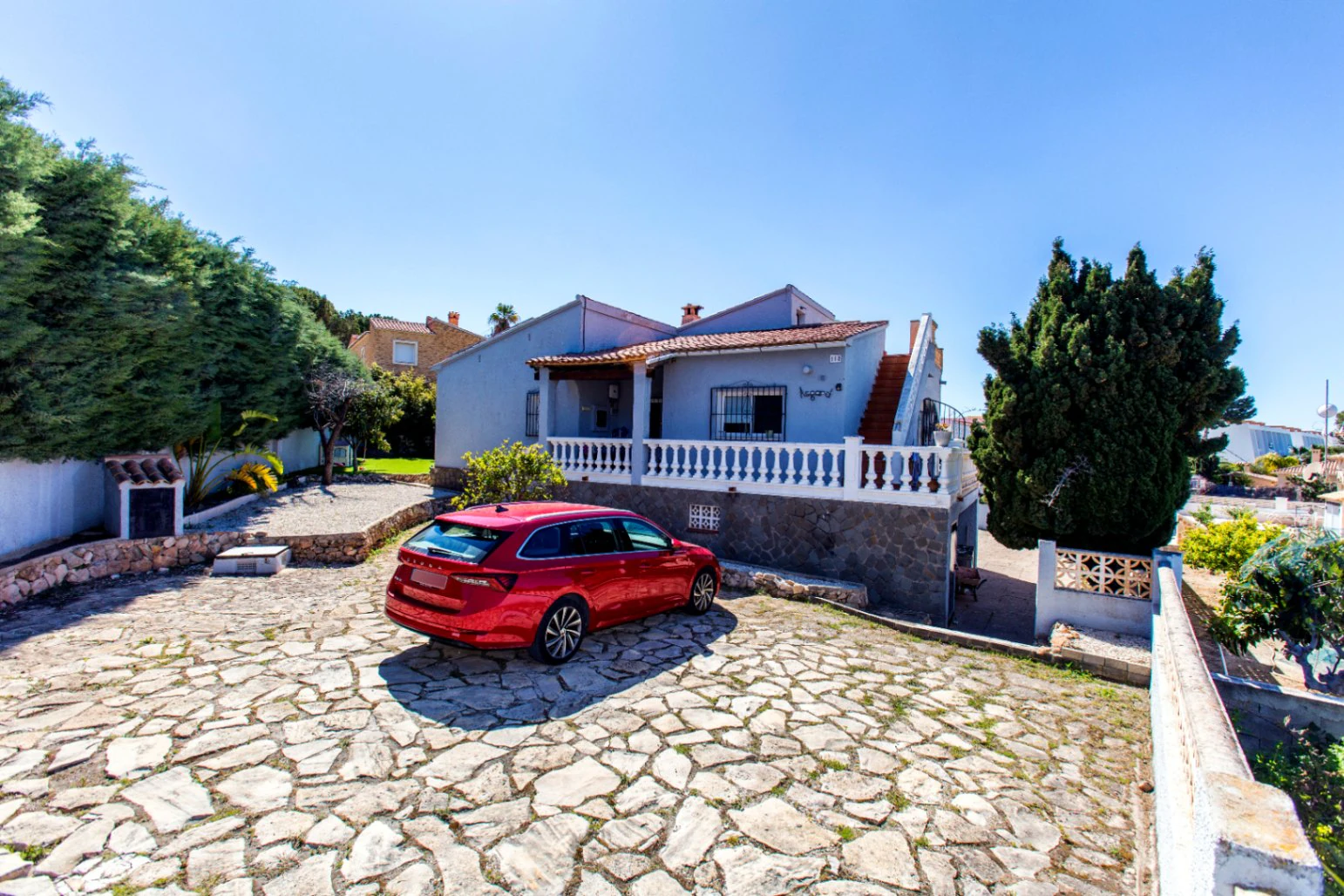Villa with great potential for sale in Calpe