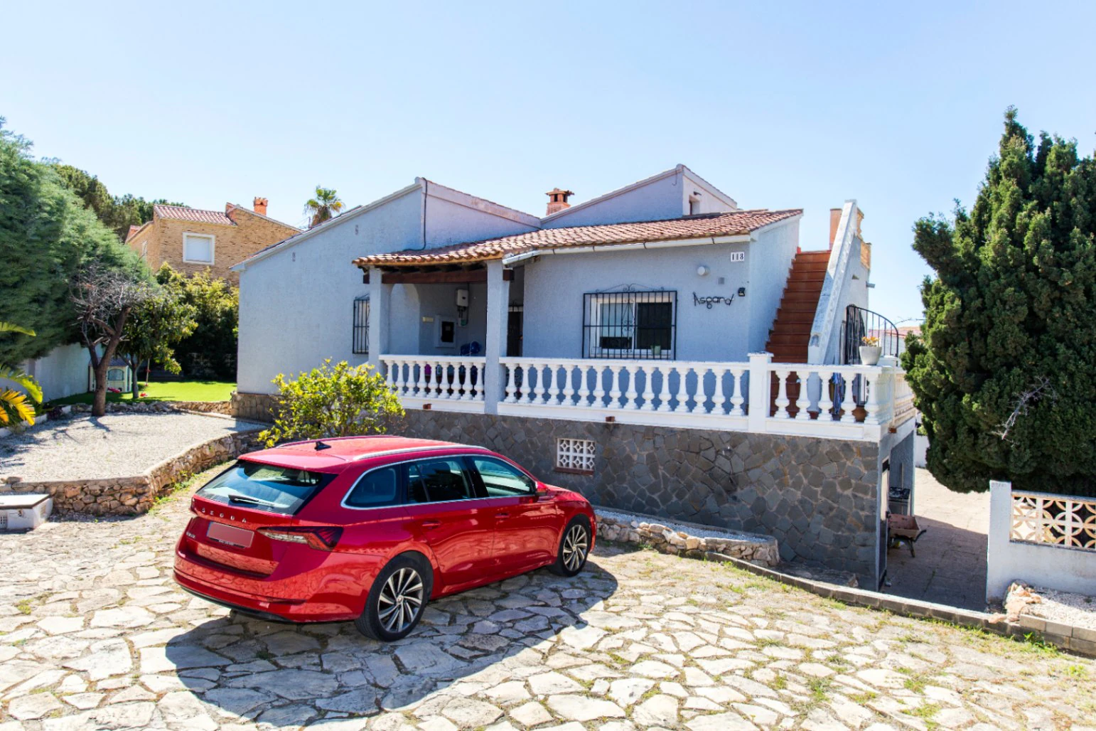 Villa with great potential for sale in Calpe