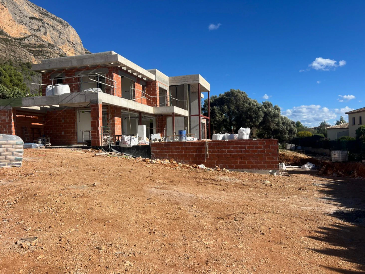 Villa moderna en construcción en la zona del Montgo de Javea