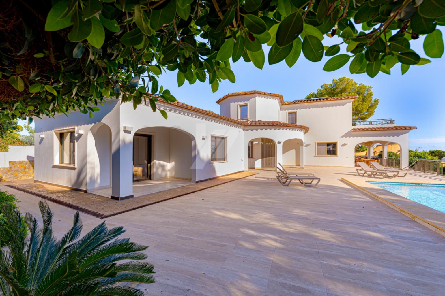 Luxury  second line villa for sale in Moraira, with sea views.