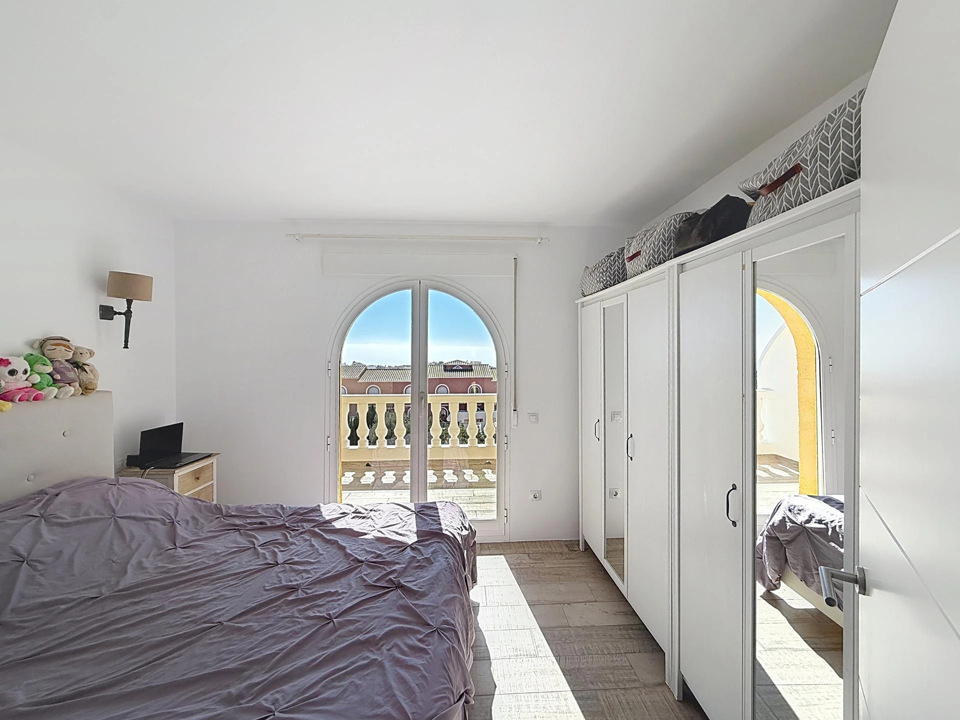 Cumbre del Sol gerenoveerd duplex appartement in Pueblo de la Paz