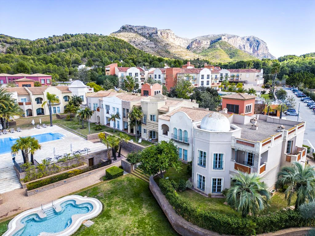 Apartment with separate guest area, in the surroundings of the Denia Marriott La Sella Golf Resort  Spa