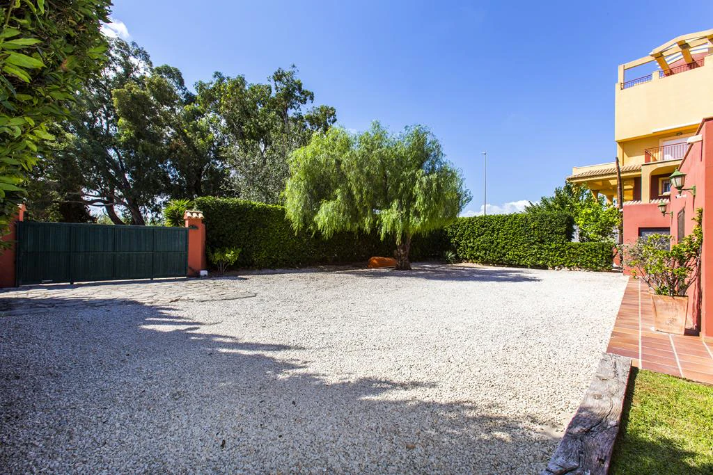 Villa with direct access to one of the best beaches in Dénia