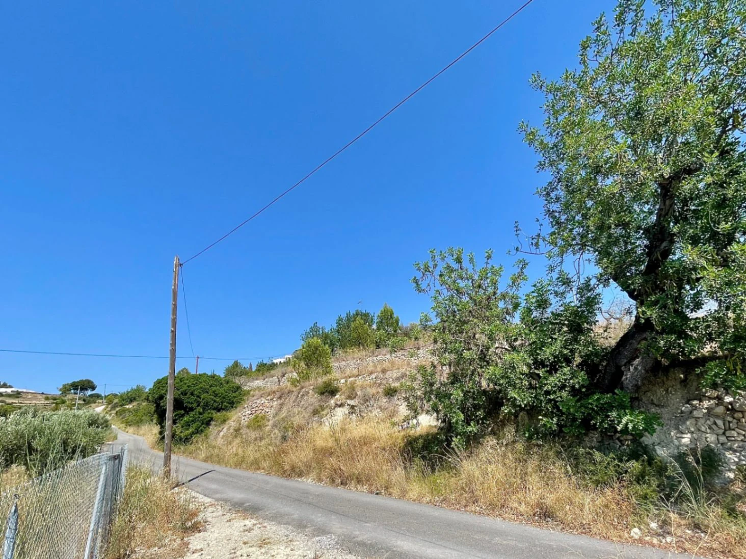 PLOT WITH PROJECT AND LICENSE IN BENISSA