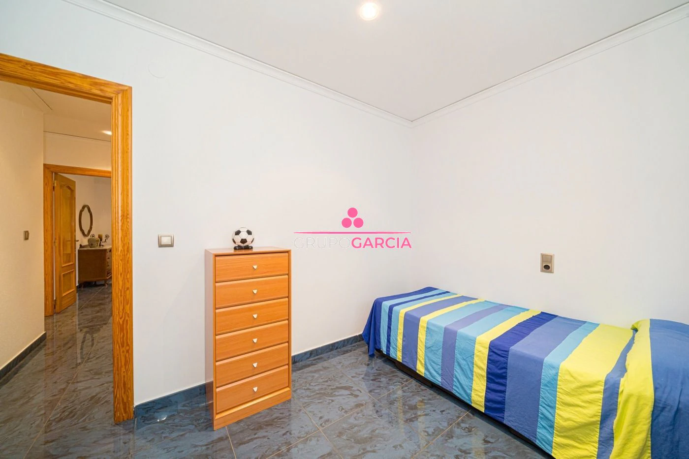 Commercial premises for sale in Alcalali