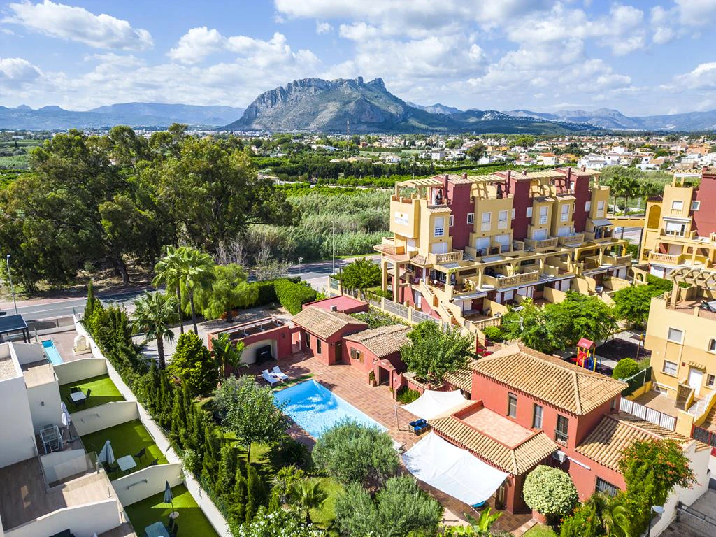 Villa with direct access to one of the best beaches in Dénia