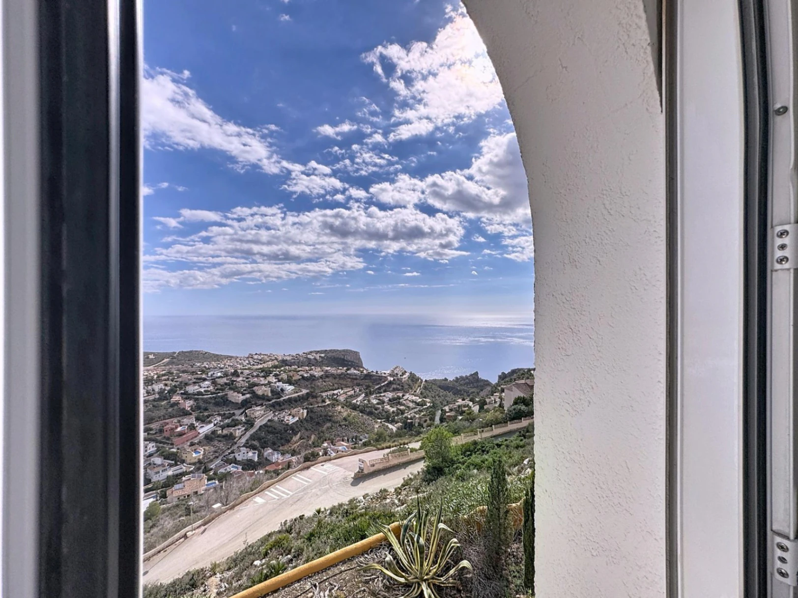 Cumbre del Sol duplex apartment with sea views
