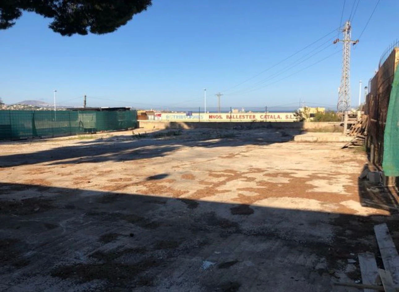 Terrain à la vente à Calpe