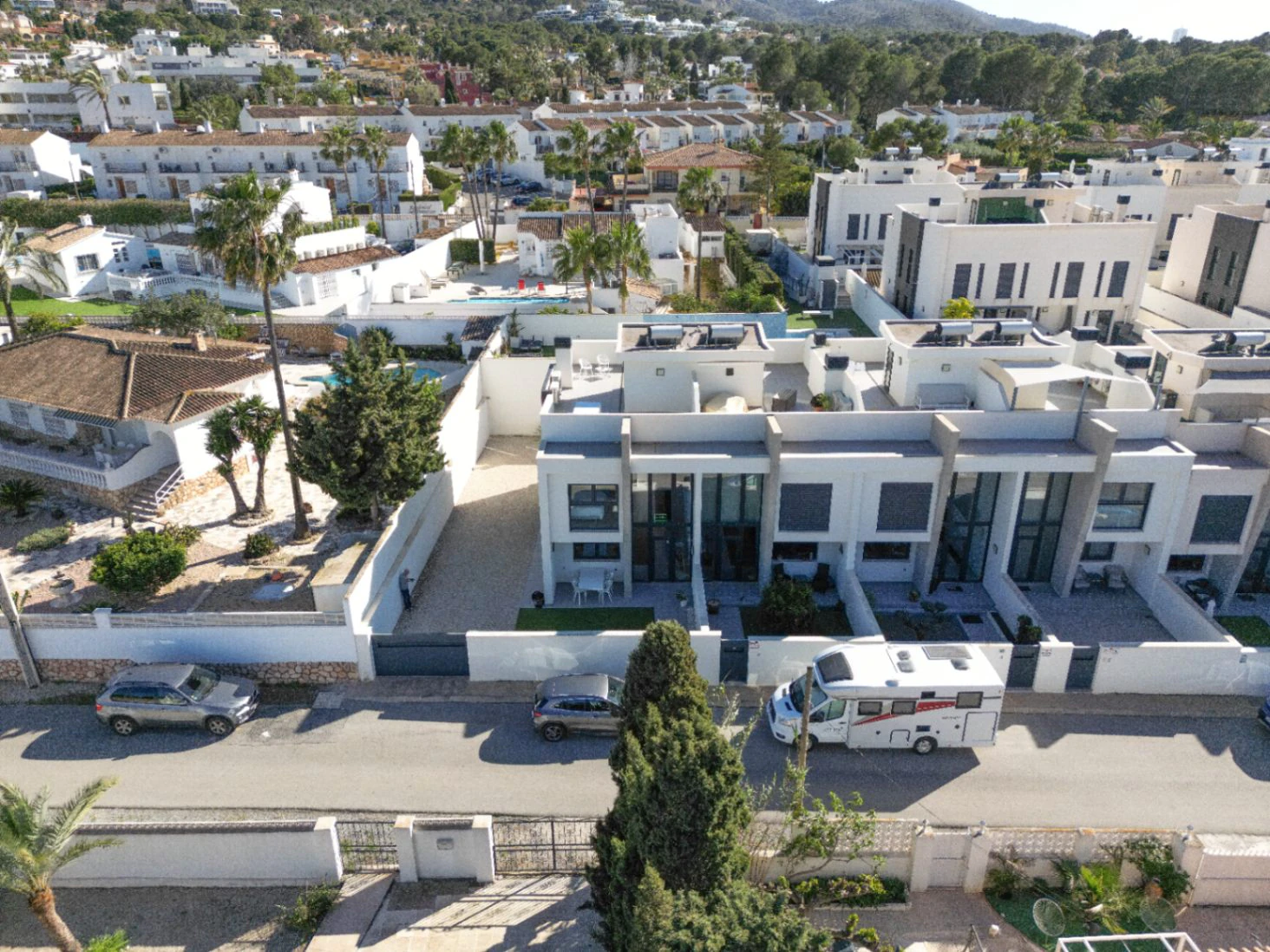 Modernes Haus in Albir – 3 Schlafzimmer, eigenes Grundstück und fußläufig zur Stadt
