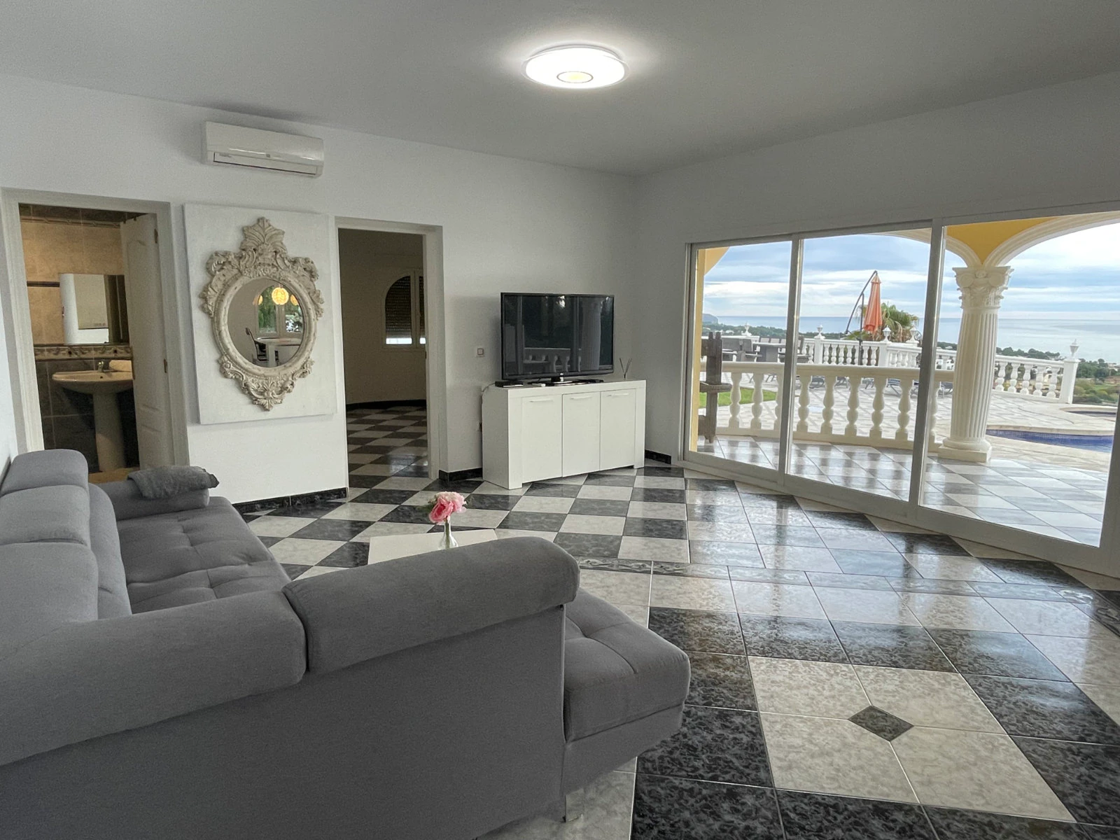 Luxury villa with seaview for sale in Calpe