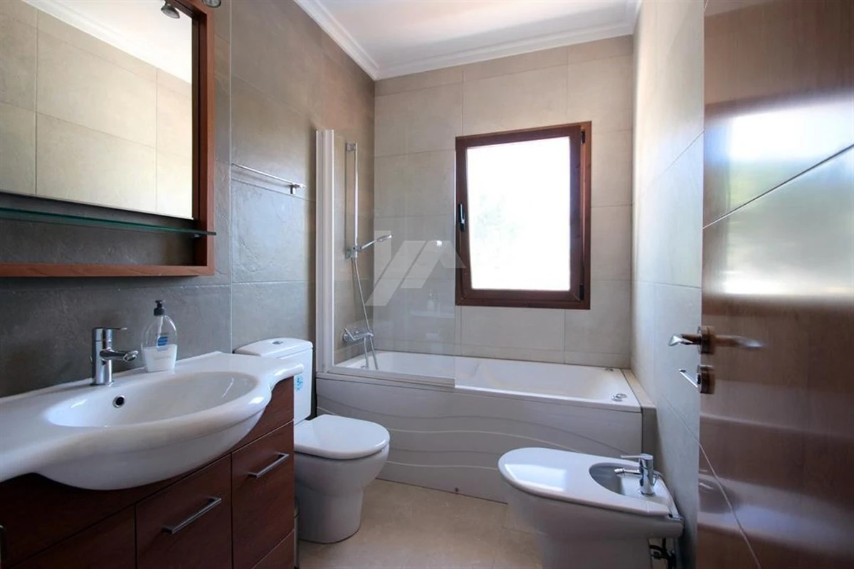 Villa's te koop in Moraira, Costa Blanca.