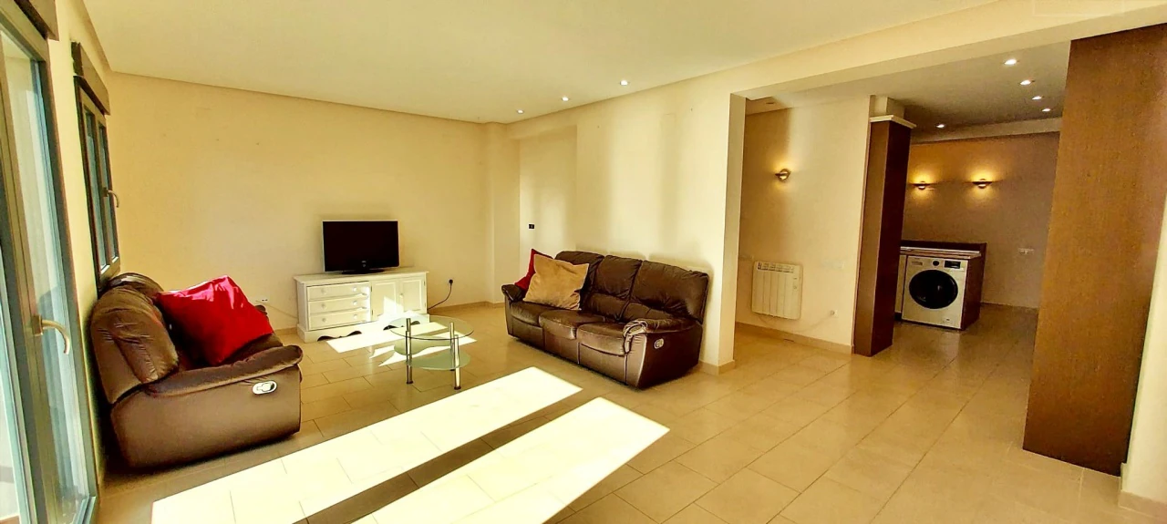 Large Townhouse For Sale in Javea