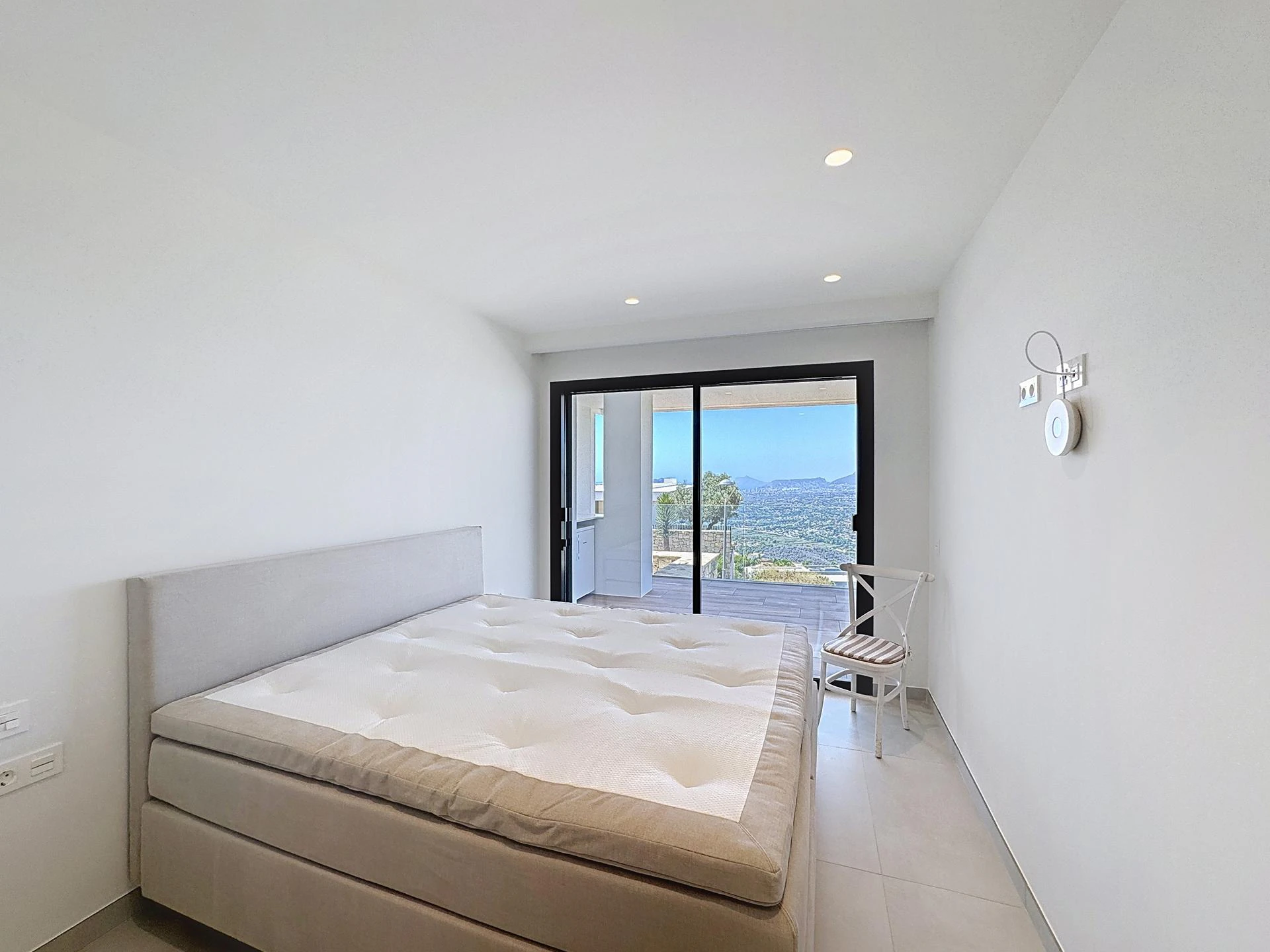 Cumbre del Sol Luxury villa with panoramic views in Jazmines residential area