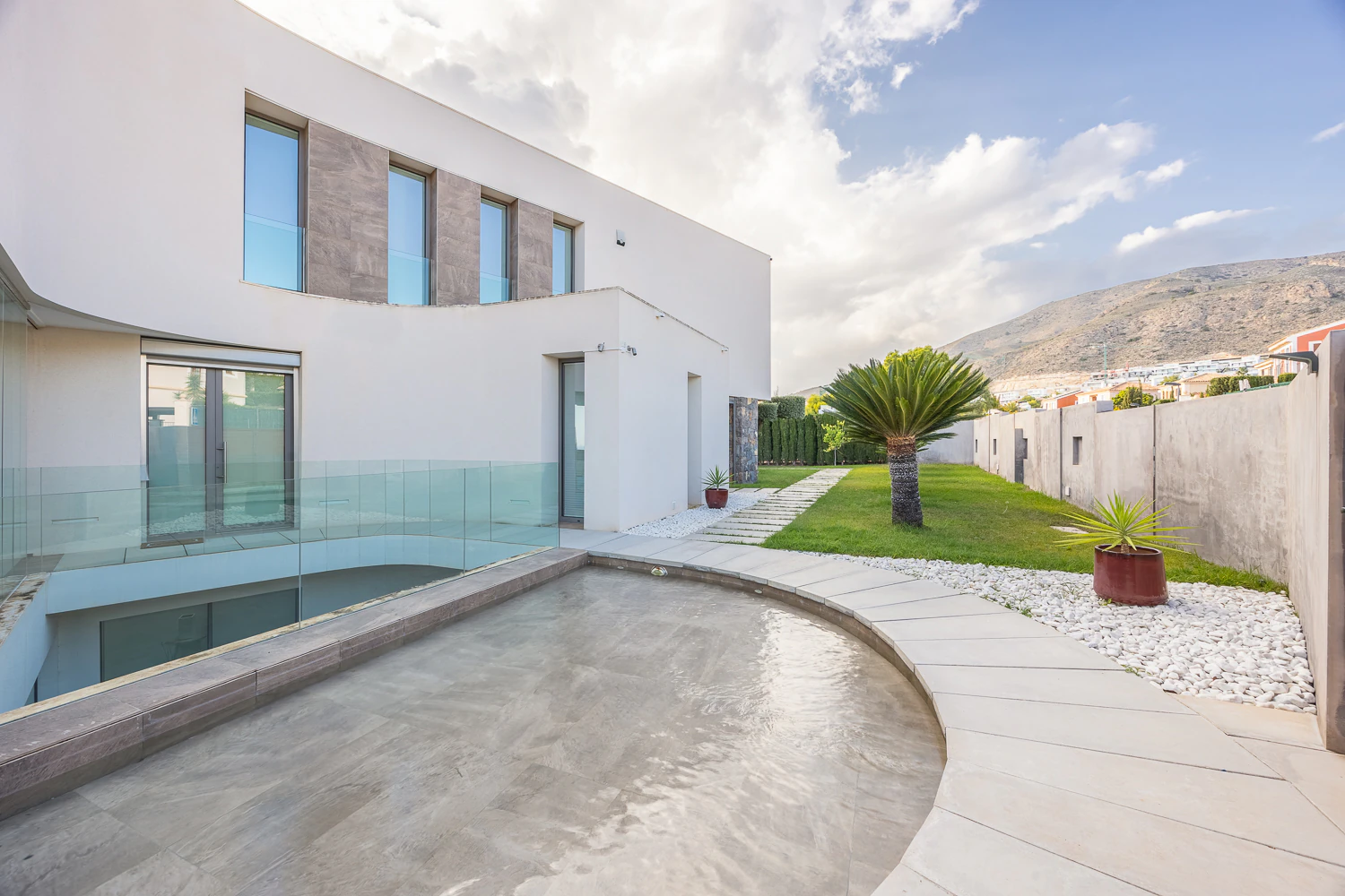 Villa for sale in Finestrat