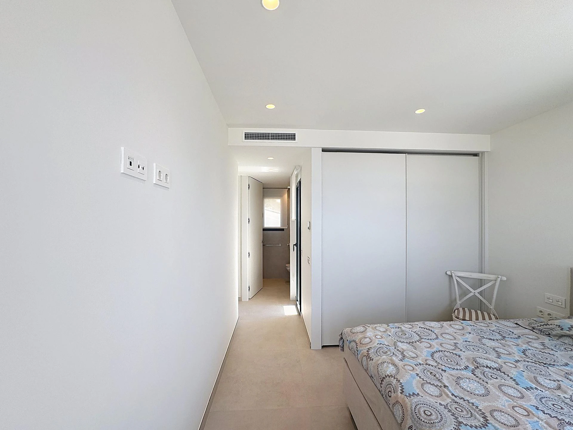 Cumbre del Sol Luxury villa with panoramic views in Jazmines residential area