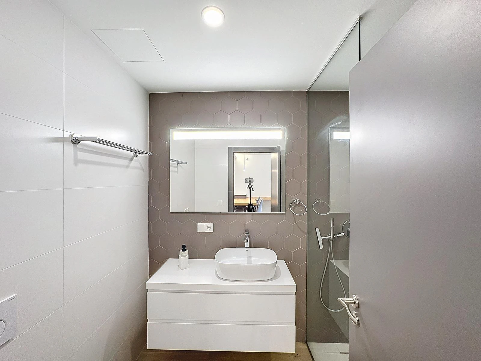Cumbre del Sol, modern apartment with private garden