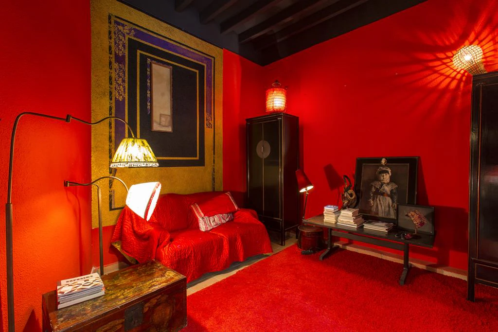 Two-storey town house with extensive interior patio, Dénia