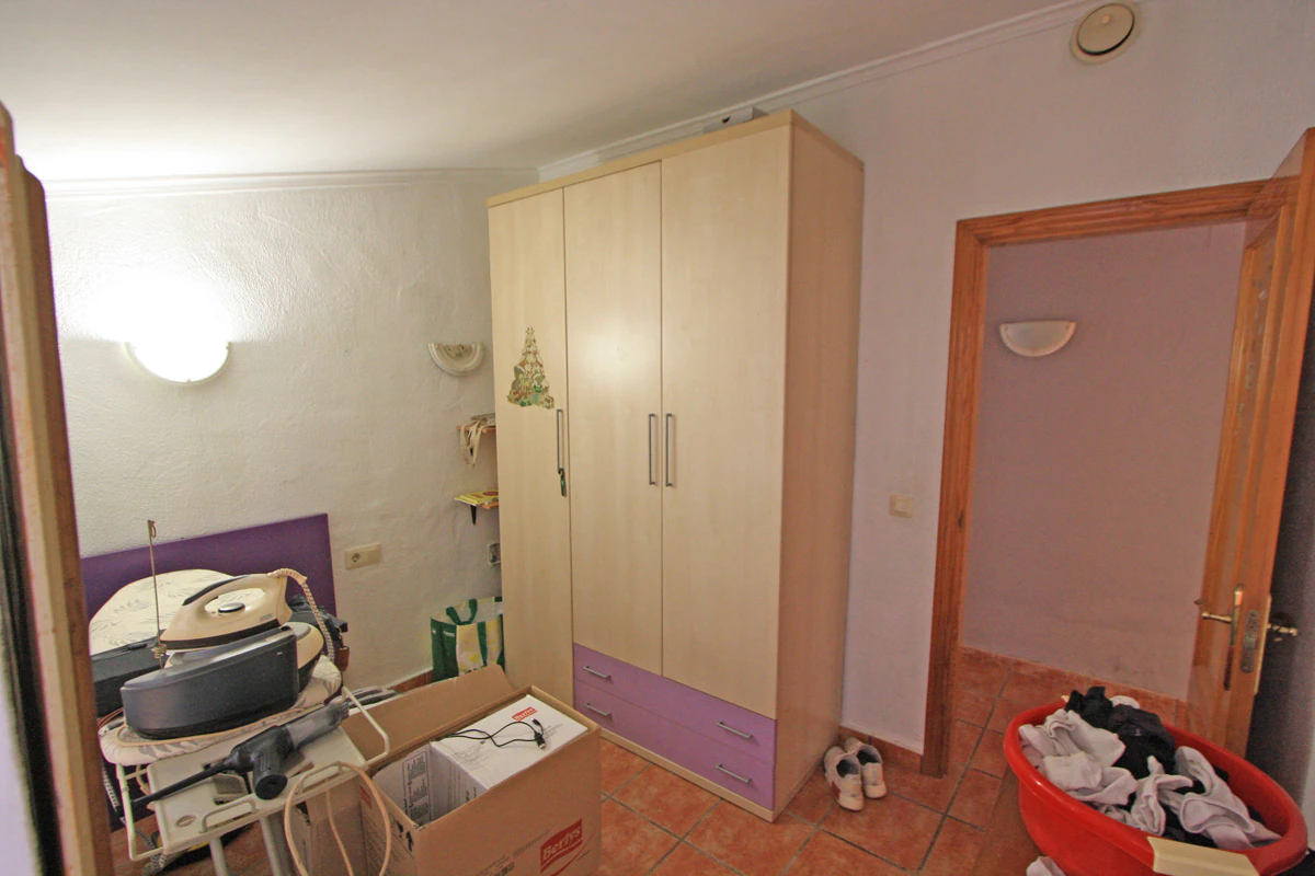 TOWNHOUSE - BUNGALOW WITH OWN PLOT 350 M FROM THE BEACH IN DÉNIA