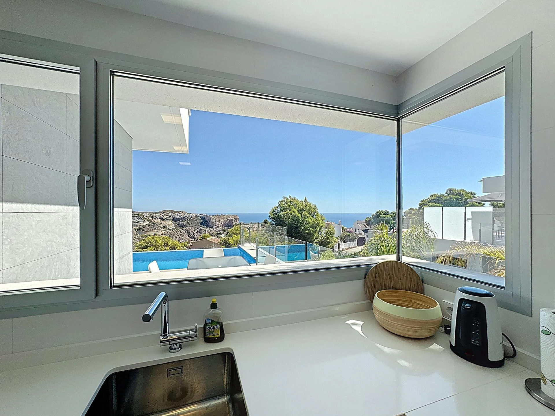 Cumbre del Sol modern villa with sea views and private pool