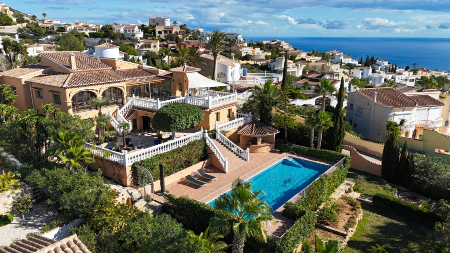 Cumbre del Sol Villa auf Doppelgrundstück mit Panoramablick in Kalmias