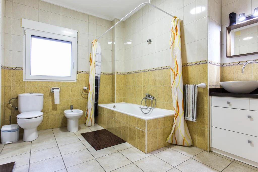Villa with 2950 m² plot just 700 m from Marineta Cassiana, Dénia
