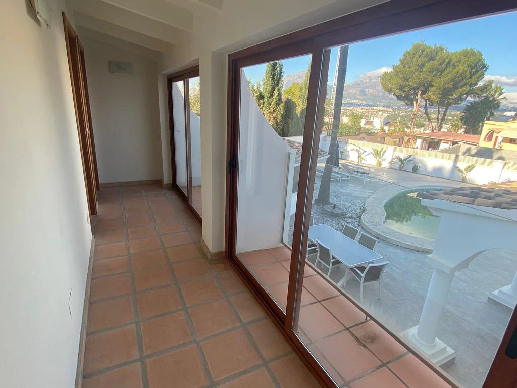 Villa zum verkauf in Albir