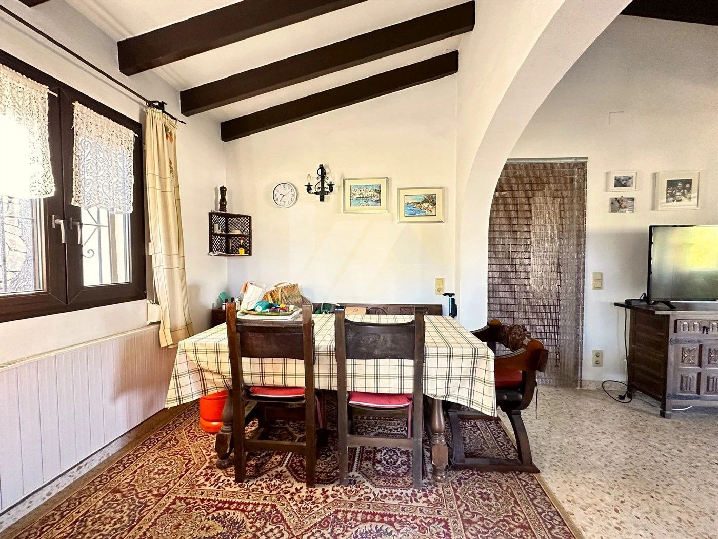 Villa te koop met zeezicht in Paichi, Moraira.