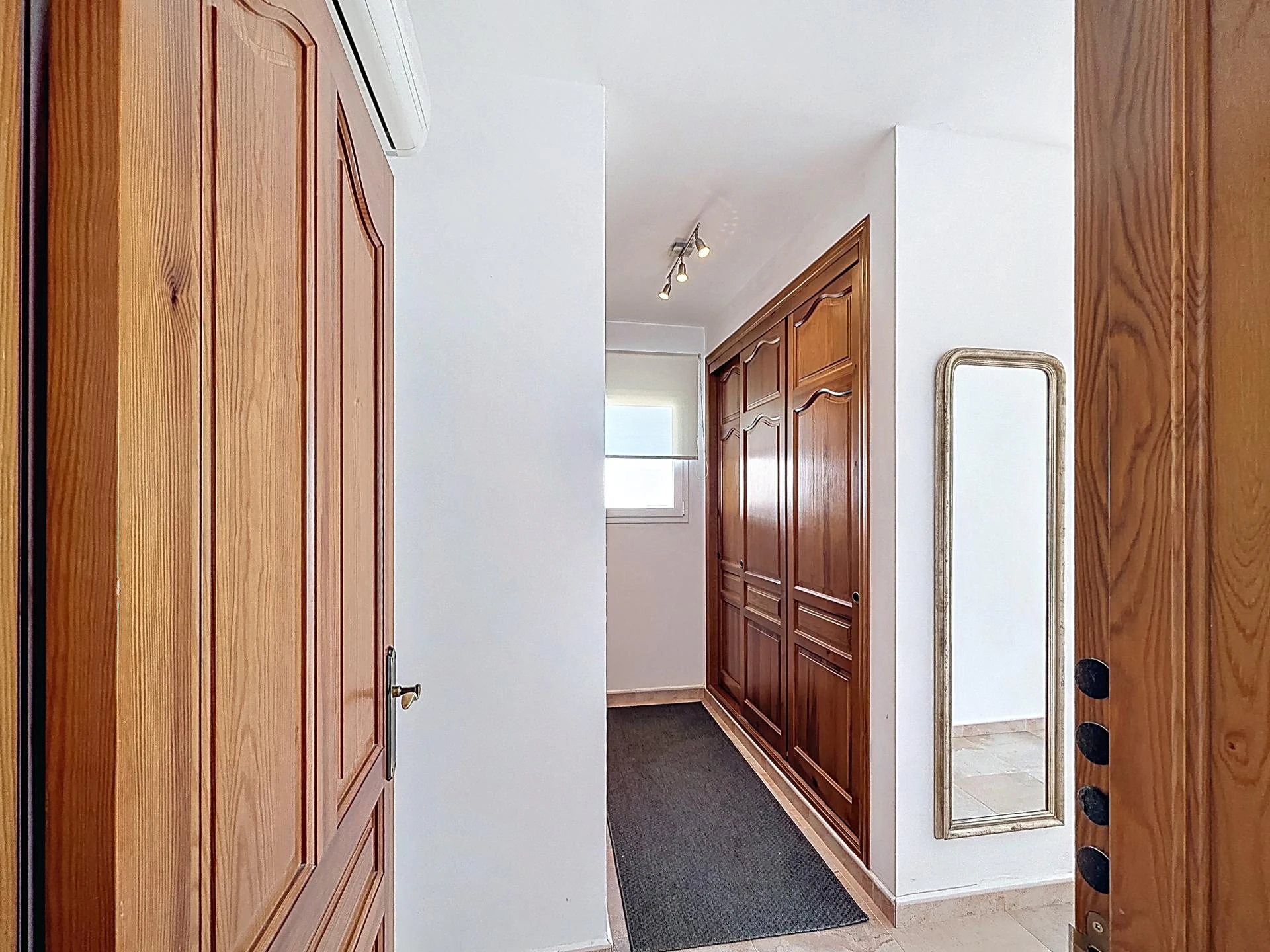 Cumbre del Sol, Villa with sea views