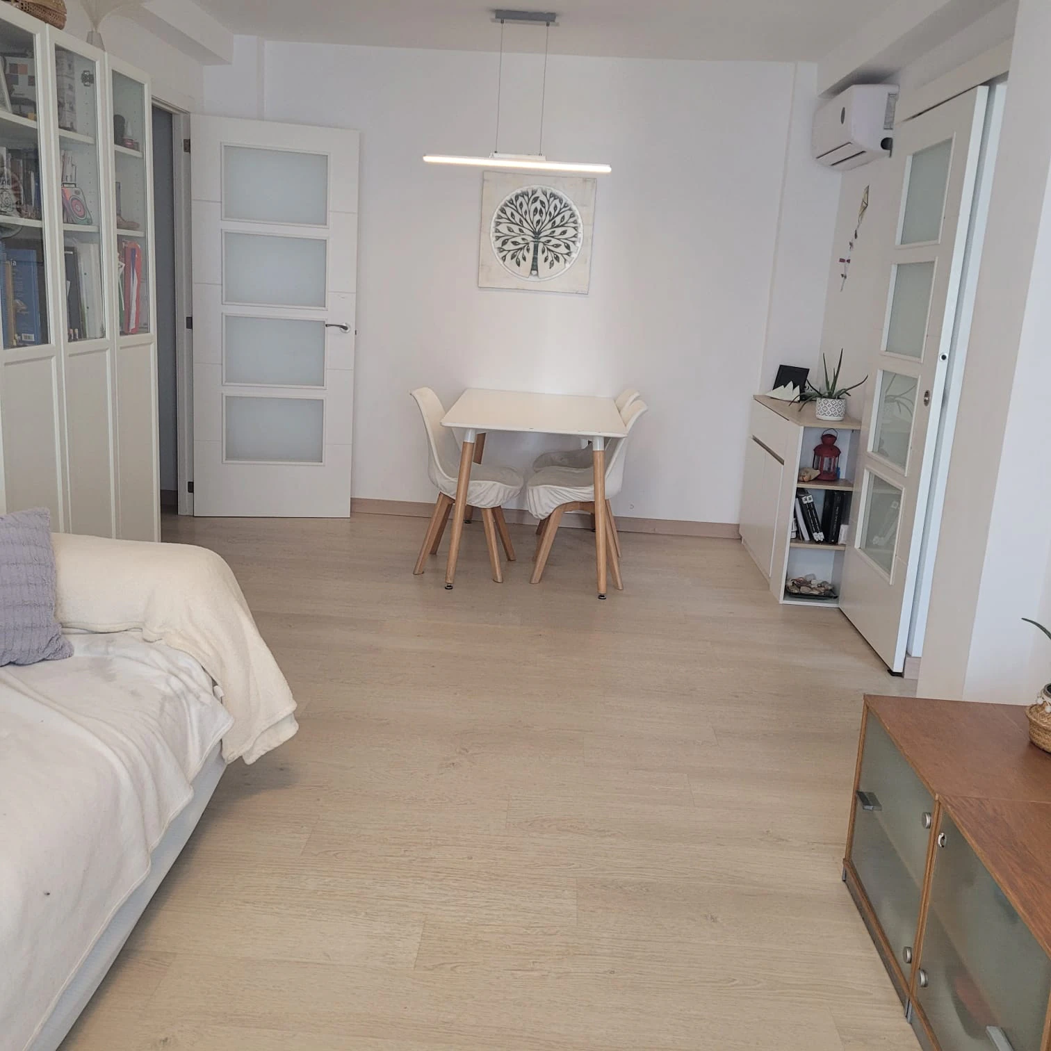 Renovated 2-Bedroom Apartment for Sale Near Arenal Beach, Jávea