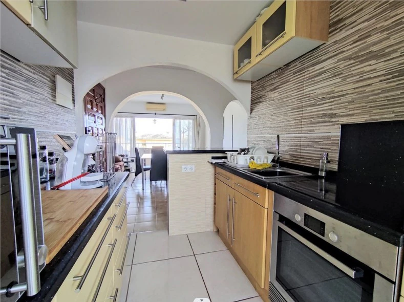 Penthouse for sale on the beach of Denia with sea views
