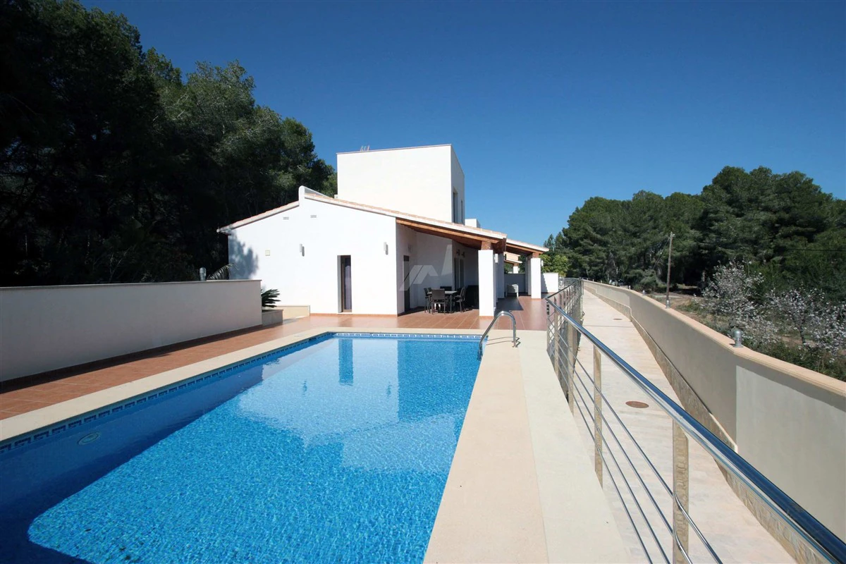 Villa's te koop in Moraira, Costa Blanca.
