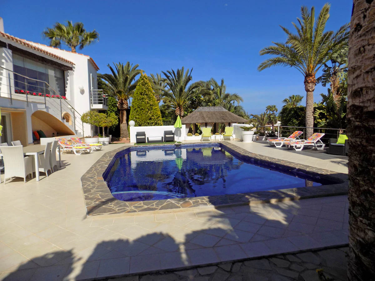 Villa te koop in Moraira met uitzicht op zee