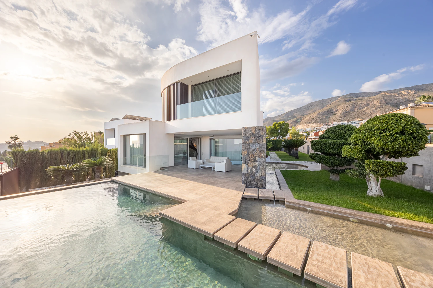 Villa for sale in Finestrat