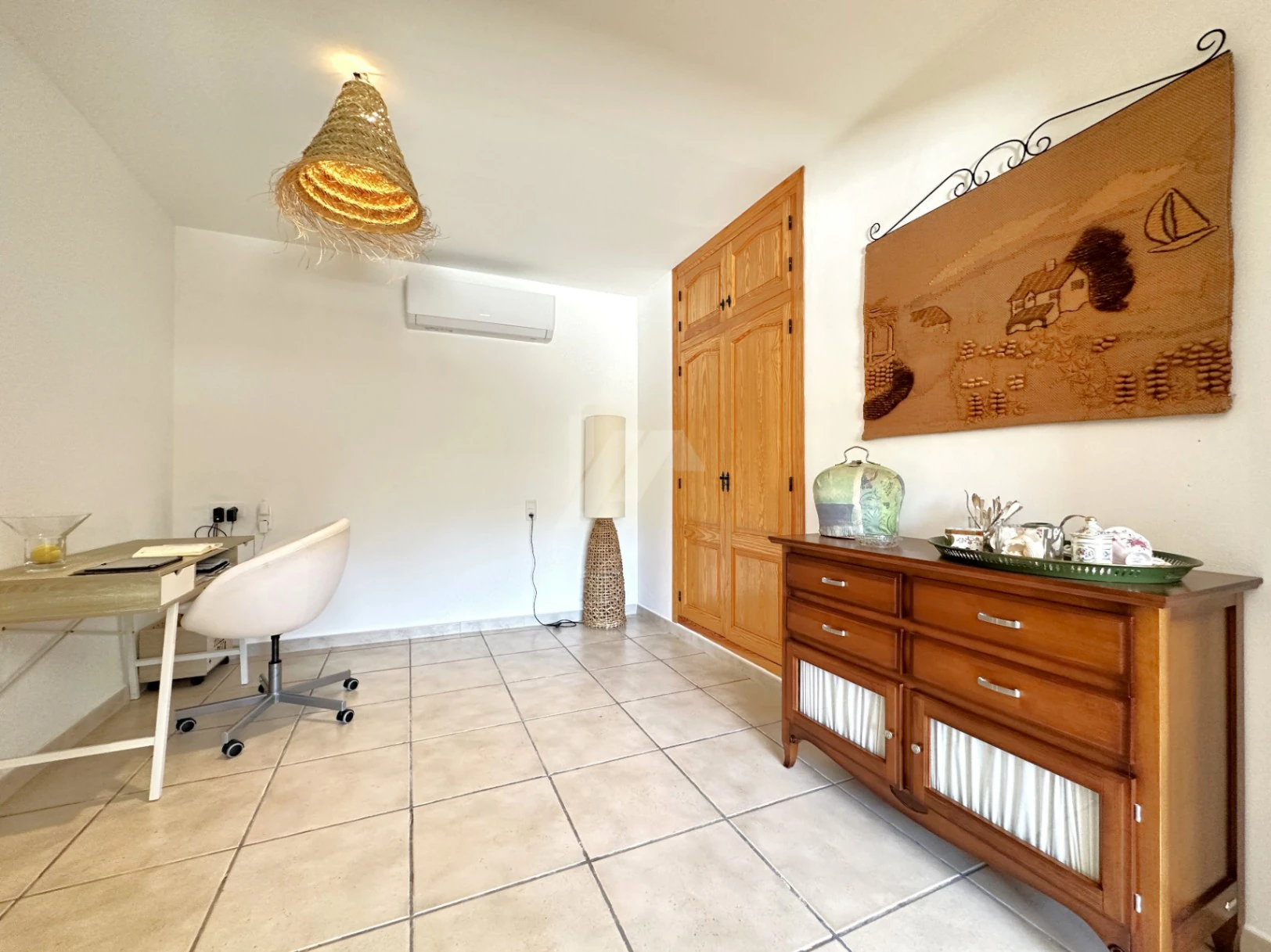 Mediterranean-style villa for sale in Teulada-Moraira, Costa Blanca.