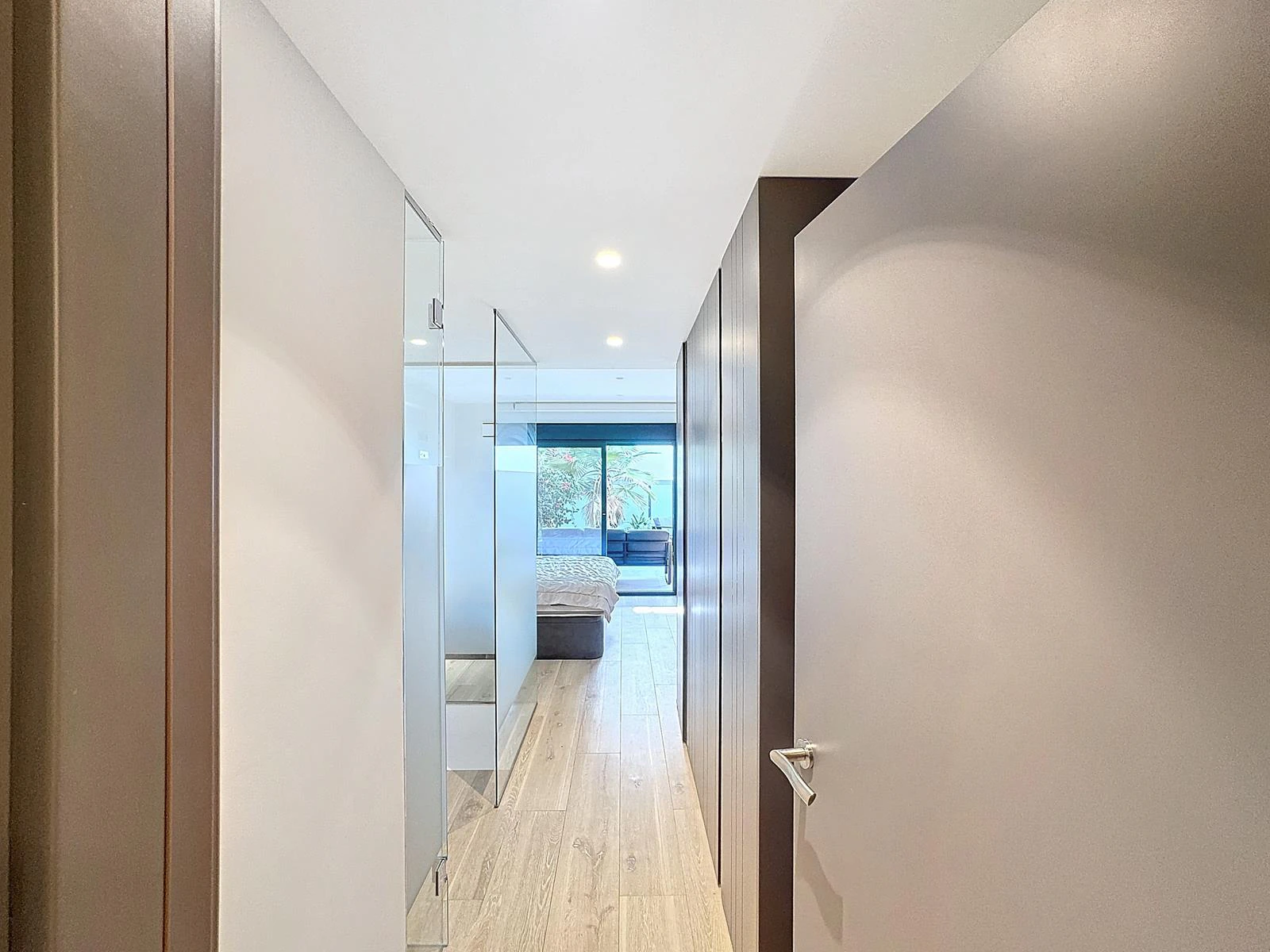 Cumbre del Sol, modern apartment with private garden