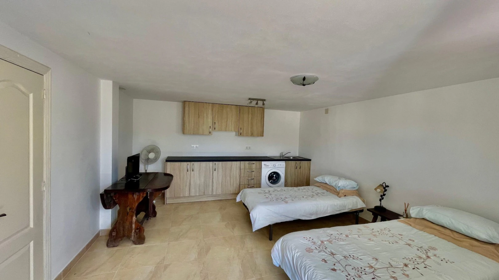Villa for sale in Orba: Panoramic views, separate guest apartment