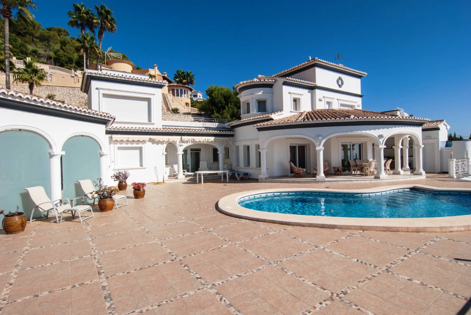 Villa con vistas al mar en venta en Moraira