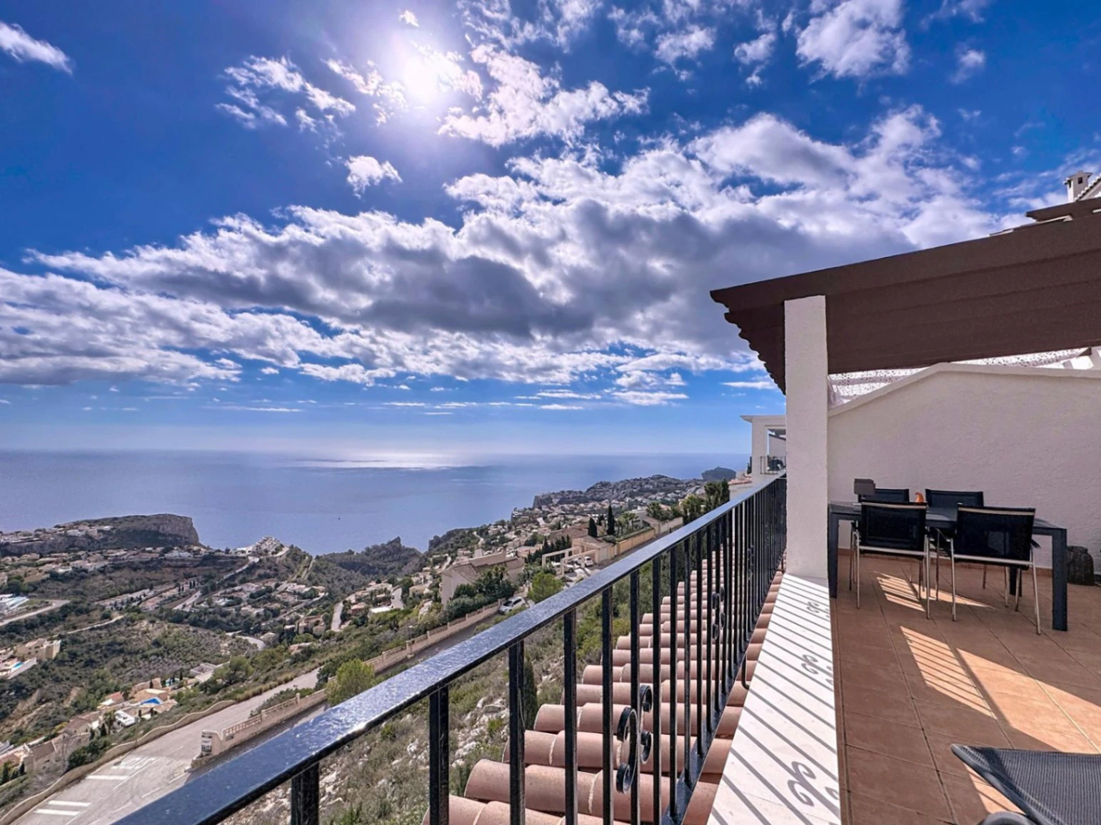 Cumbre del Sol duplex apartment with sea views